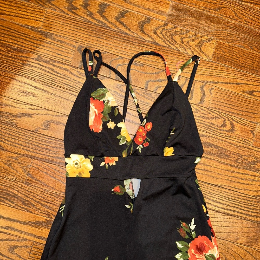 Floral print black jumpsuit size small - Picture 7 of 16